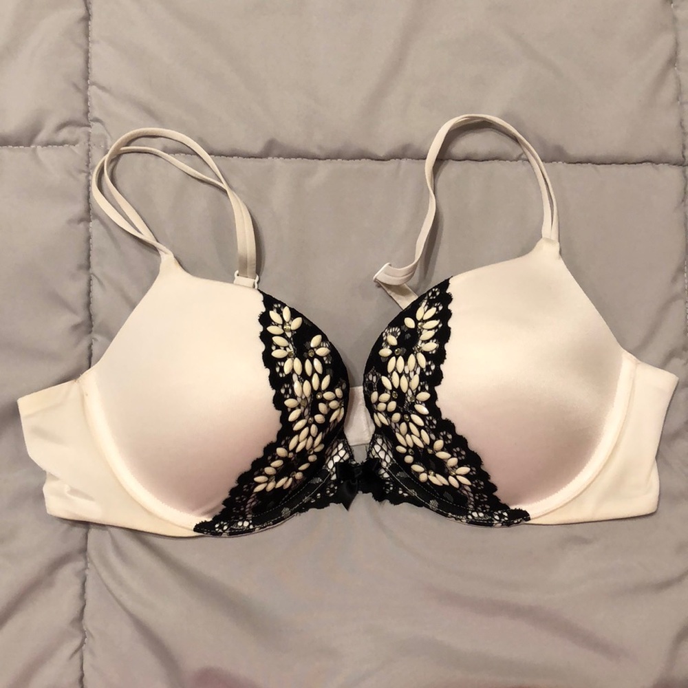 Victoria’s Secret very sexy push-up 38B